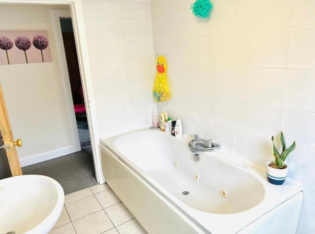 Leith Walk Villa Budget Guest House Единбург Екстер'єр фото